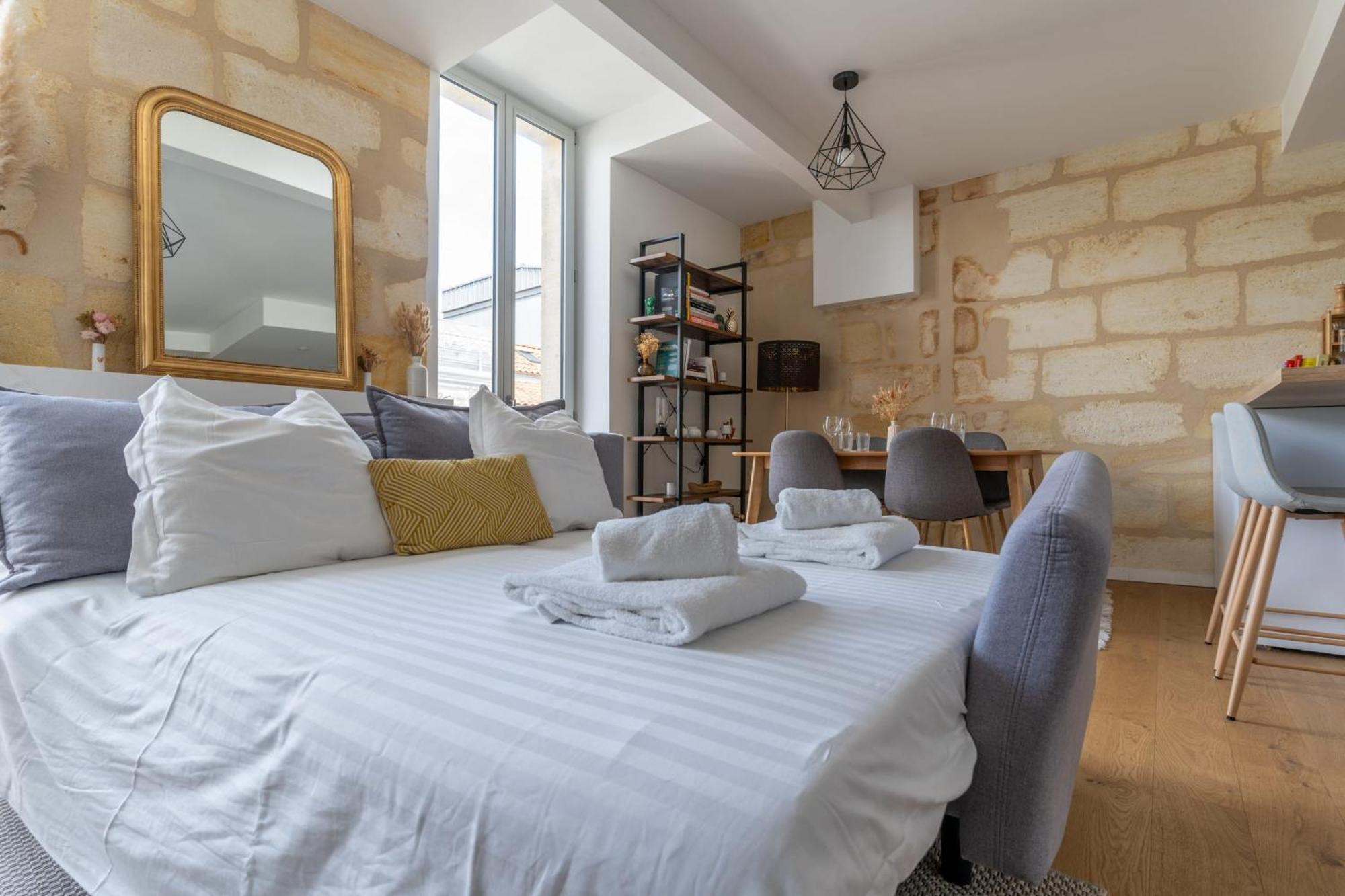 Charming Apartment In Bordeaux - Welkeys Экстерьер фото